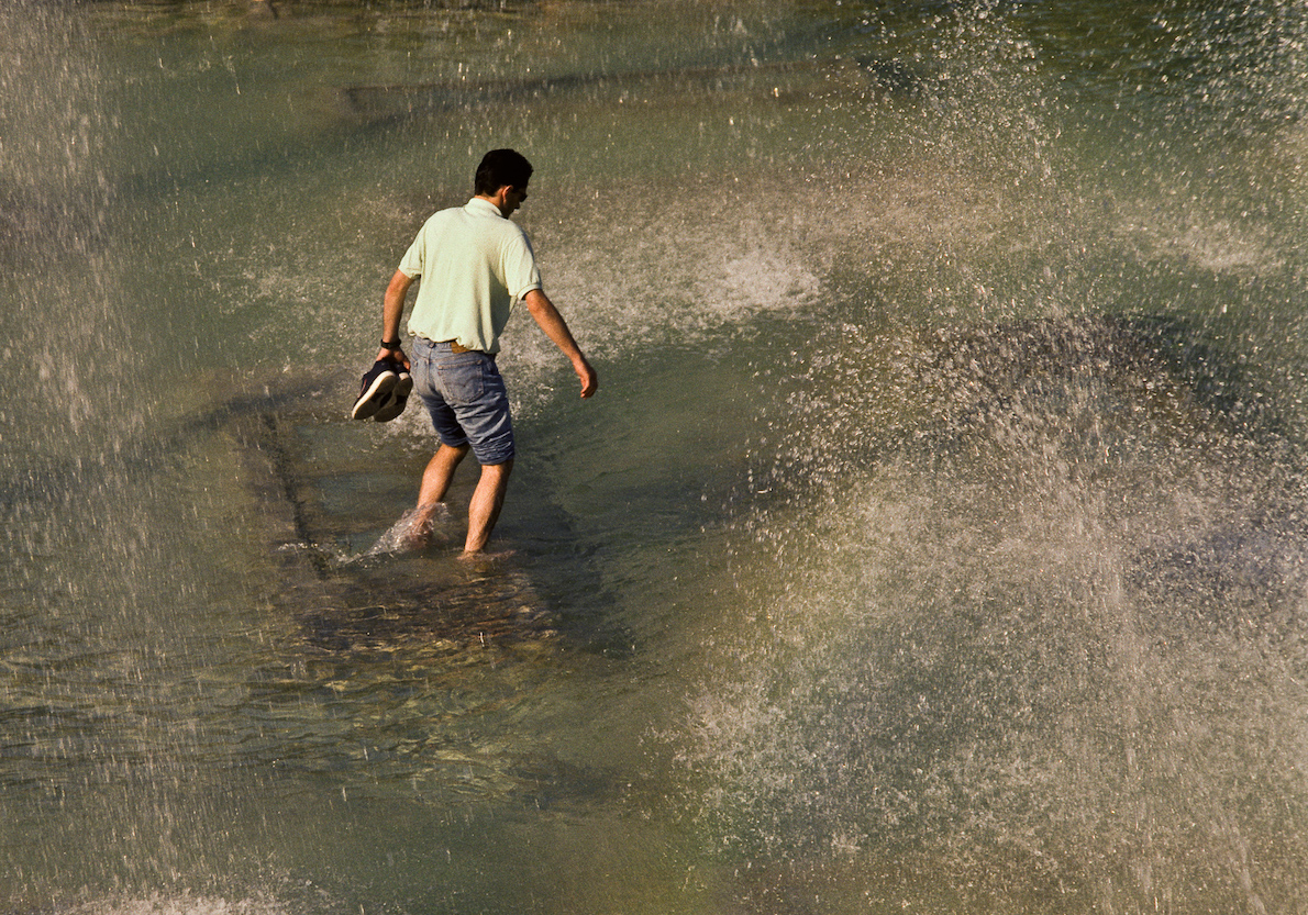 A Parisian is cooling off in the water.